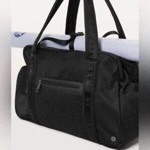 Lululemon Weekender Bag